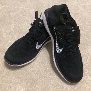 💜 SOLD | WMNS 10 | Nike Flyknit Free Run